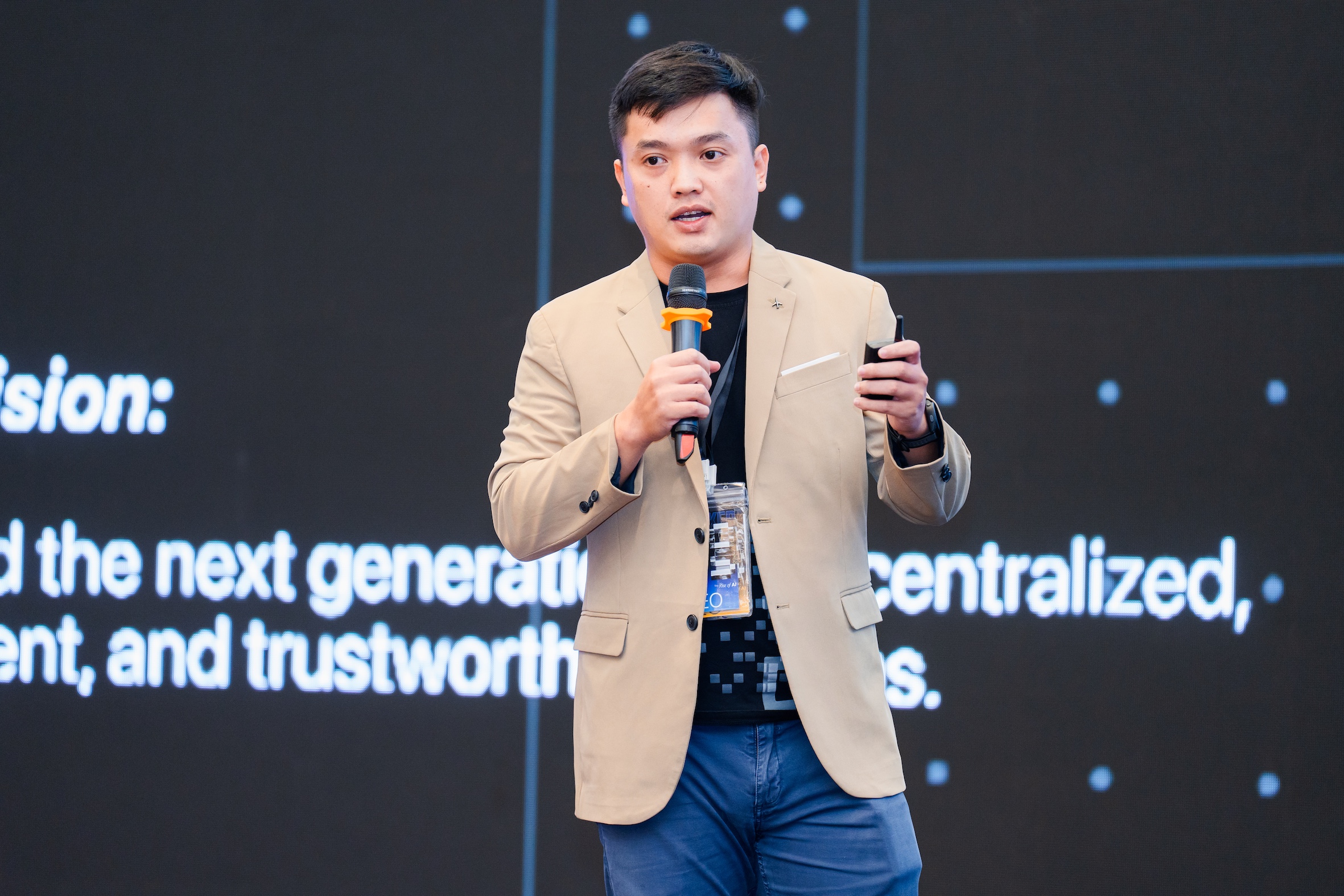 Long 'Leo' Pham